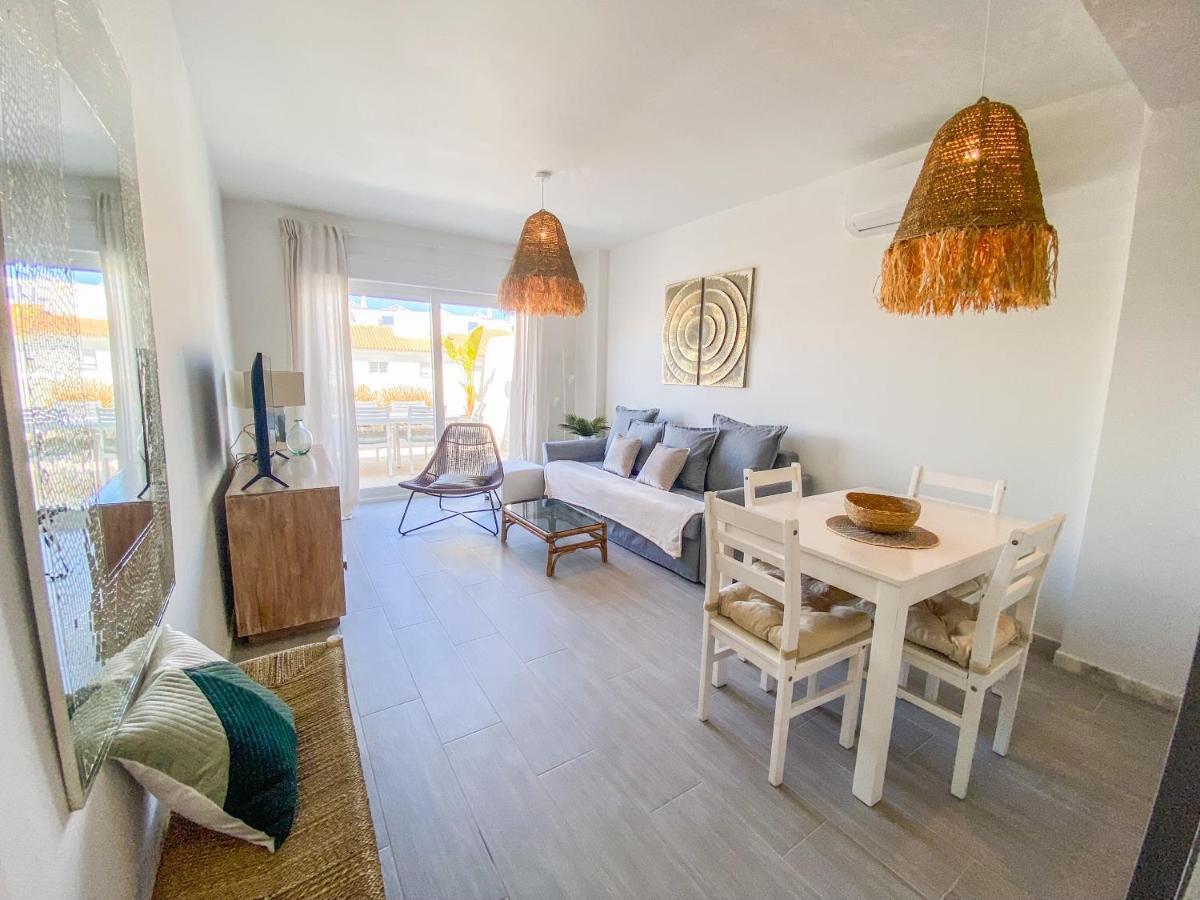 Tarifa Cozy House - Pool - Parking - Family Apartman Kültér fotó